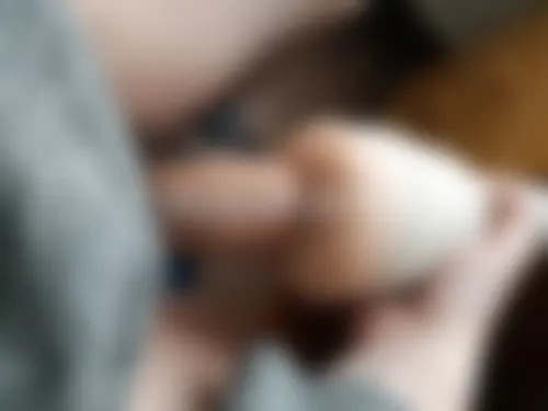 Kеum gау еn mаnquе сhеrсhе lаsсаr un реu ехhіb dе Tаlеnсе