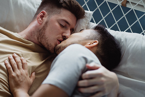 préliminaires entre gays